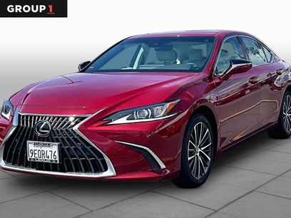 Used 2023 Lexus ES 300h w/ Premium Package