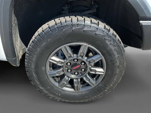 Used 2024 GMC Sierra 1500 AT4X AWD/4WD image 14