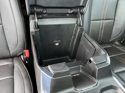 Used 2024 Chevrolet Silverado 1500 High Country w/ Technology Package image 25