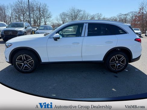 Used 2026 Mercedes-Benz GLC 300 4MATIC image 5