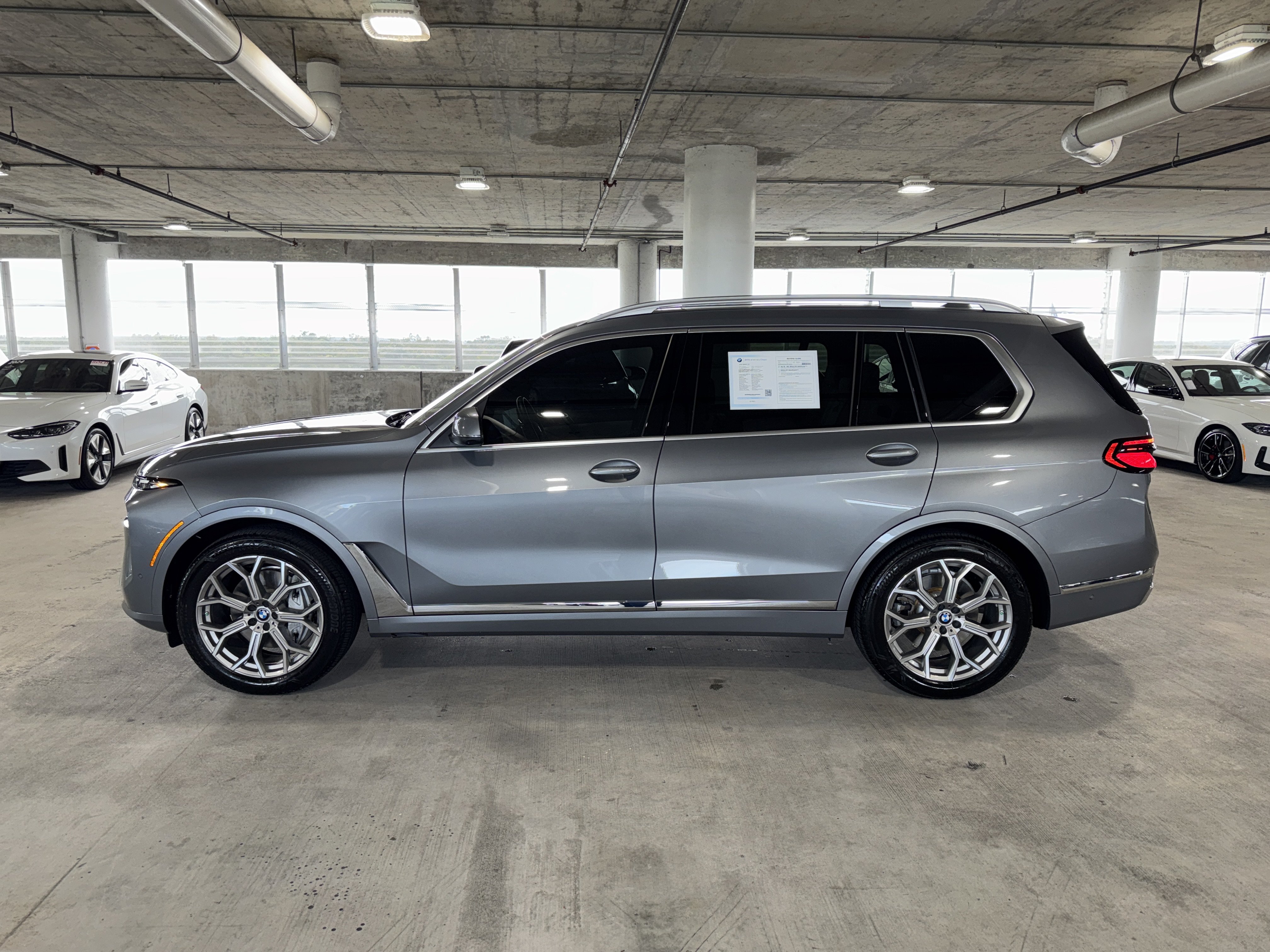 Certified 2025 BMW X7 xDrive40i w/ Executive Package AWD/4WD image 5