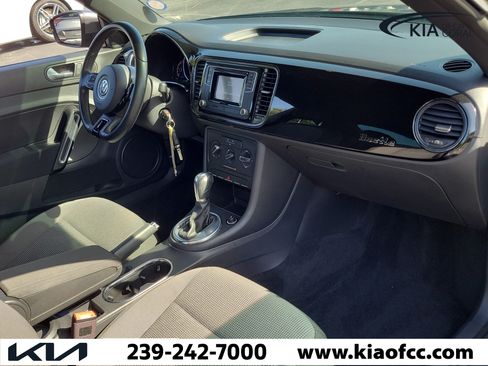Used 2019 Volkswagen Beetle 2.0T SE FWD image 24