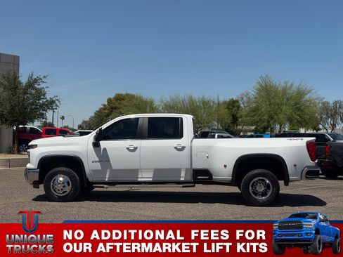 Used 2024 Chevrolet Silverado 3500 LT AWD/4WD image 10