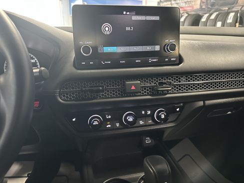 Used 2025 Honda HR-V Sport image 14