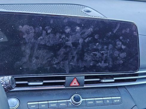 Used 2025 Hyundai Elantra SEL image 19