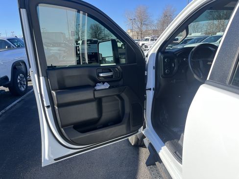 Used 2020 Chevrolet Silverado 2500 W/T w/ WT Fleet Convenience Package image 9