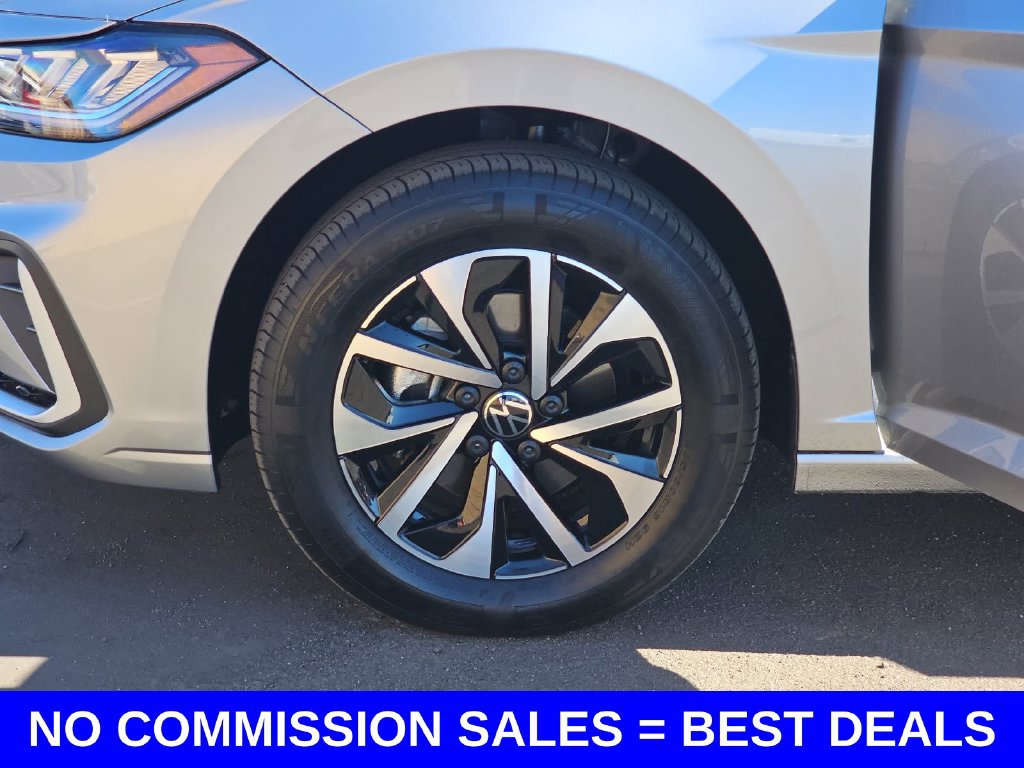 Used 2025 Volkswagen Jetta S FWD image 34