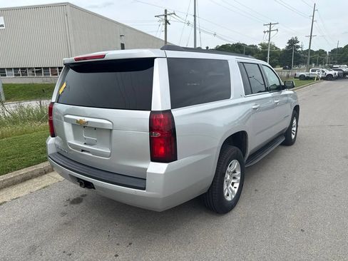 Used 2018 Chevrolet Suburban LT AWD/4WD image 3