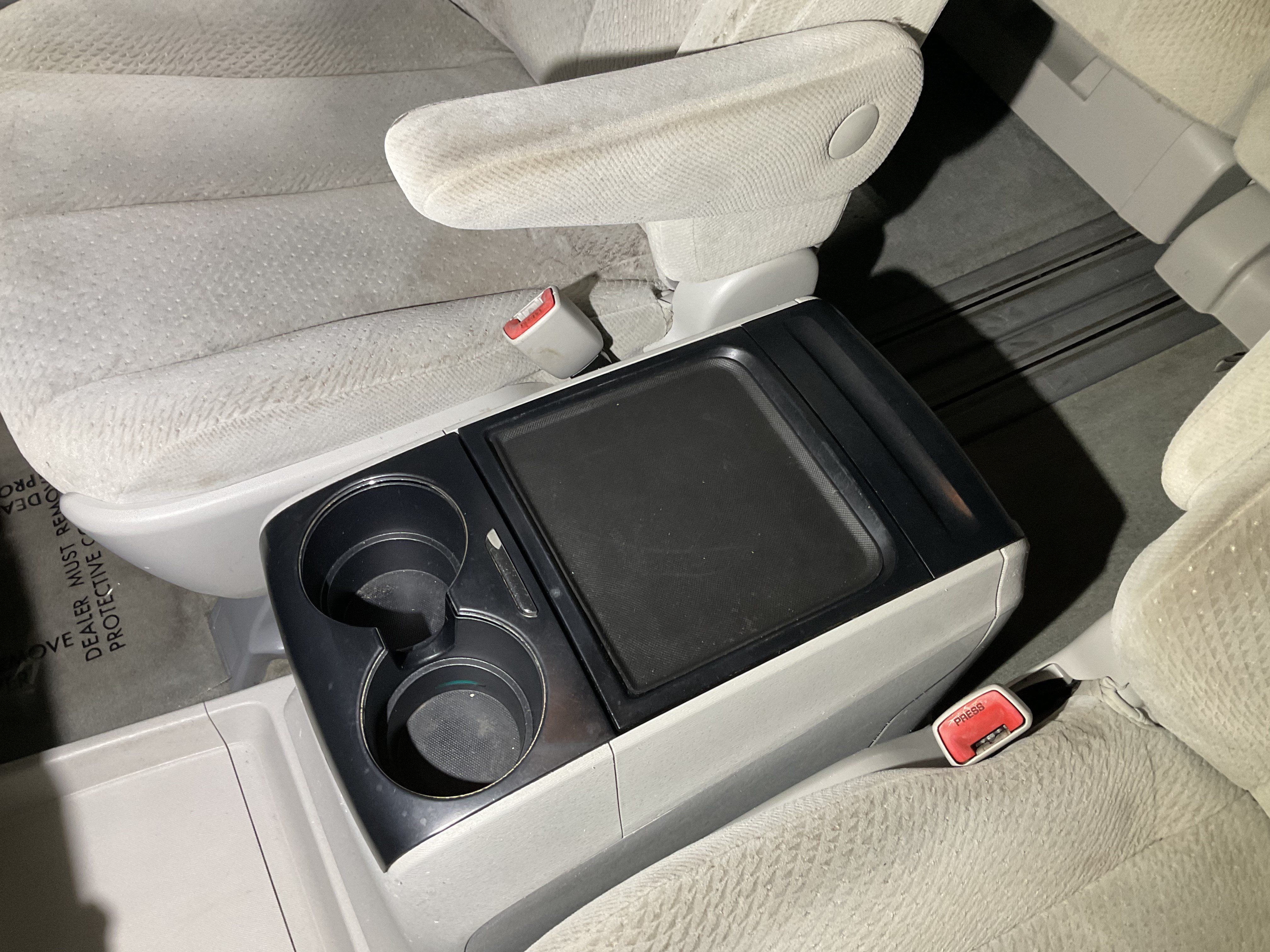 Used 2012 Toyota Sienna LE w/ Towing Pkg FWD image 20