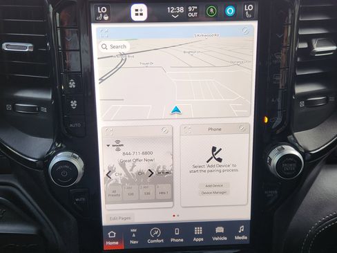 Used 2024 RAM 3500 Limited image 12