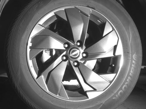 Used 2025 Nissan Rogue SV image 12