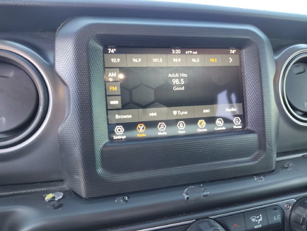 Used 2021 Jeep Gladiator Sport AWD/4WD image 11