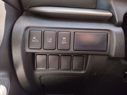 Used 2024 Mitsubishi Eclipse Cross AWD image 21