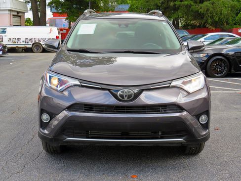 Used 2018 Toyota RAV4 XLE w/ Plus Extra Value Package image 4