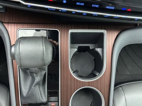 Used 2023 Toyota Sienna XLE w/ XLE Plus Package image 27