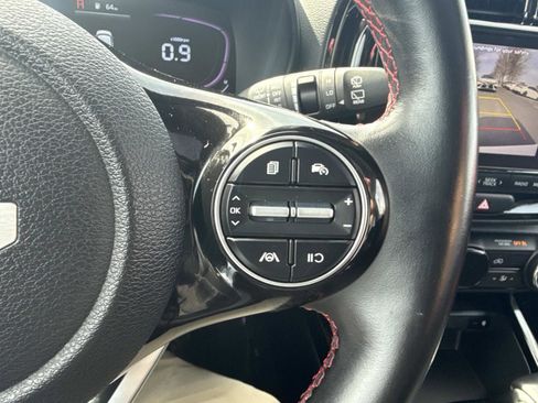 Used 2023 Kia Soul GT-Line FWD image 29