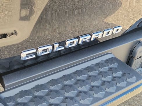Used 2024 Chevrolet Colorado Trail Boss w/ Technology Package AWD/4WD image 37