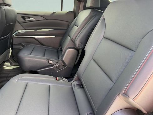 New 2026 Chevrolet Traverse Z71 w/ Driver Confidence Package AWD/4WD image 22