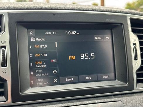 Used 2019 Kia Sportage EX w/ EX Premium Package FWD image 17