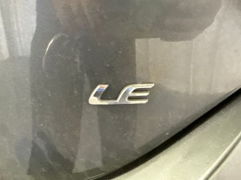 Used 2014 Toyota Corolla LE FWD image 14