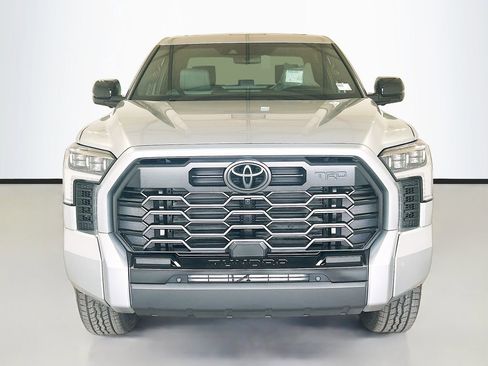 New 2026 Toyota Tundra Limited AWD/4WD image 2