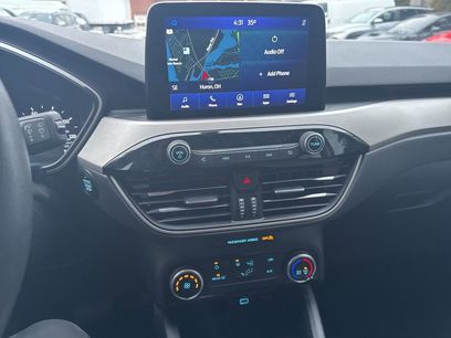 Certified 2022 Ford Escape SE