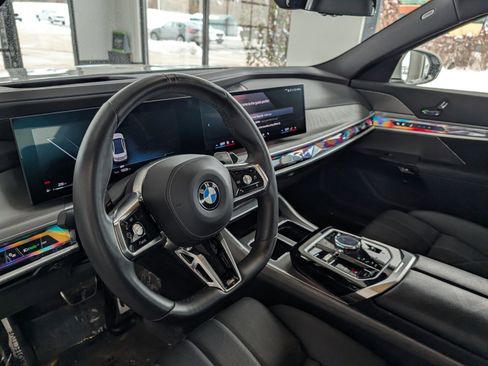 Certified 2024 BMW 760i xDrive image 15