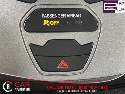 Used 2019 Ford Transit 250 130 Low Roof RWD image 17