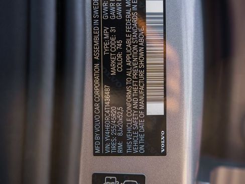 New 2026 Volvo XC60 T8 Plus image 38