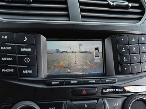 Used 2018 Ford Explorer XLT FWD image 12