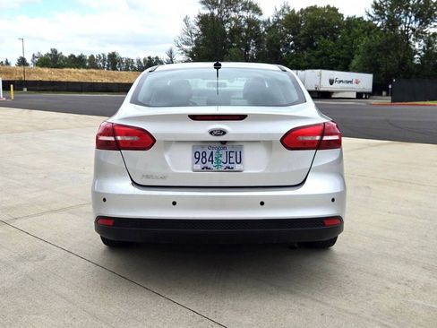 Used 2016 Ford Focus S FWD image 6