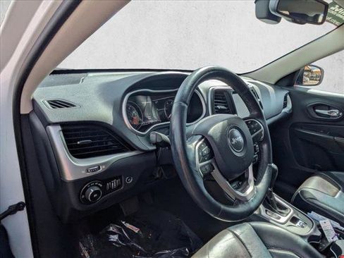 Used 2014 Jeep Cherokee Limited w/ Luxury Group image 10