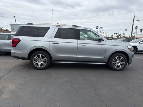 Used 2023 Ford Expedition Max Limited AWD/4WD image 4