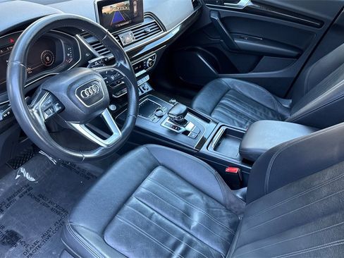 Used 2018 Audi Q5 2.0T w/ Premium Plus Package image 10