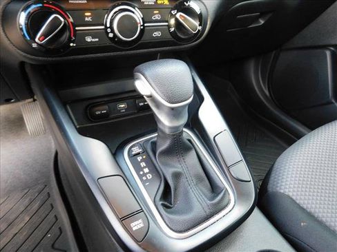 Used 2024 Kia Soul LX w/ Option Group 015 FWD image 11