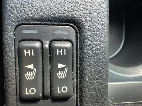 Used 2016 Subaru Impreza 2.0i Sport Premium image 15