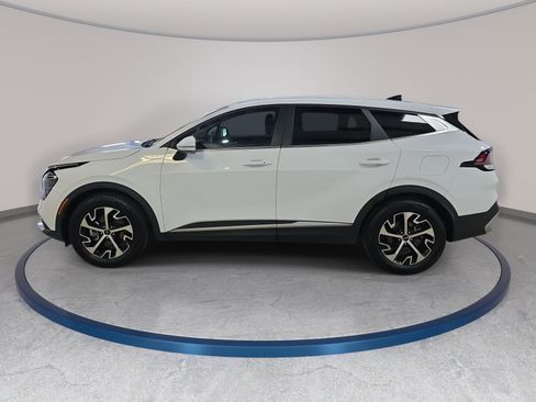 Used 2024 Kia Sportage EX FWD image 9