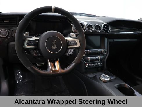 Used 2020 Ford Mustang Shelby GT500 w/ Carbon Fiber Track Pack RWD image 42