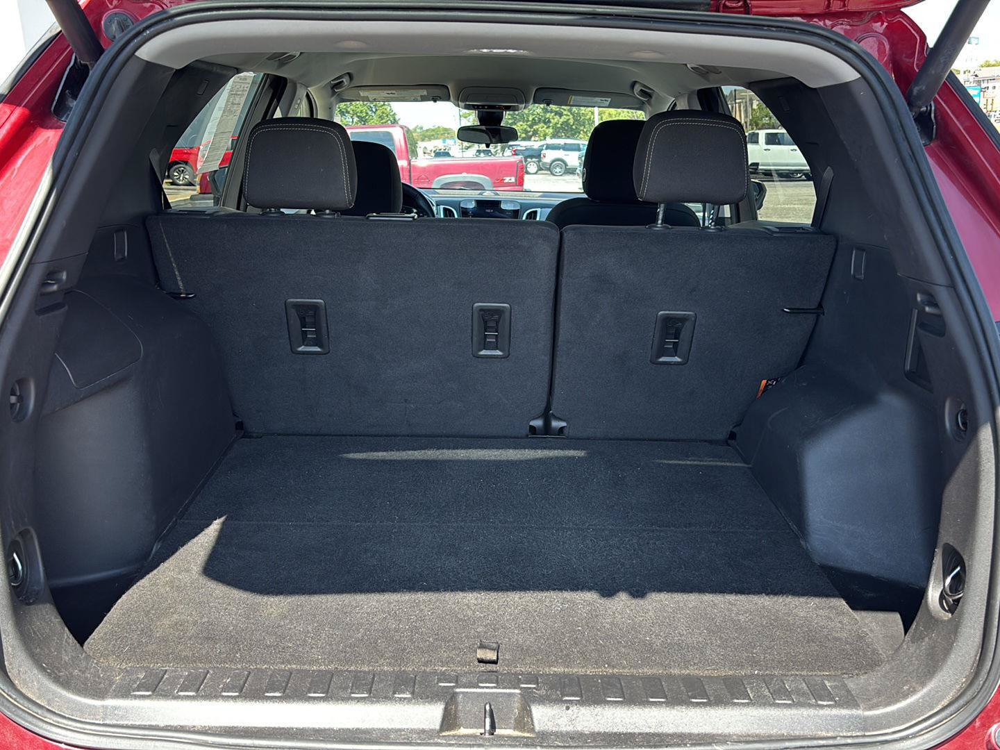 Used 2023 Chevrolet Equinox LT FWD image 16