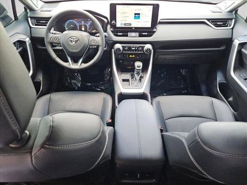 Used 2023 Toyota RAV4 Limited image 18