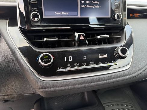 Used 2020 Toyota Corolla SE FWD image 31
