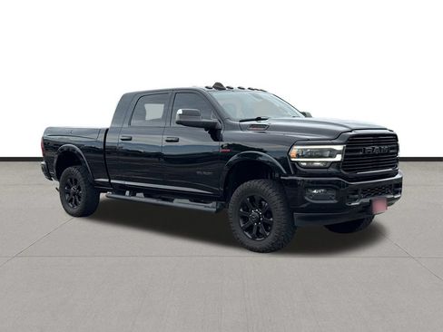 Used 2020 RAM 2500 Laramie w/ Night Edition AWD/4WD image 3