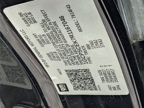 Used 2024 Chevrolet Colorado LT w/ LT Convenience Package image 34