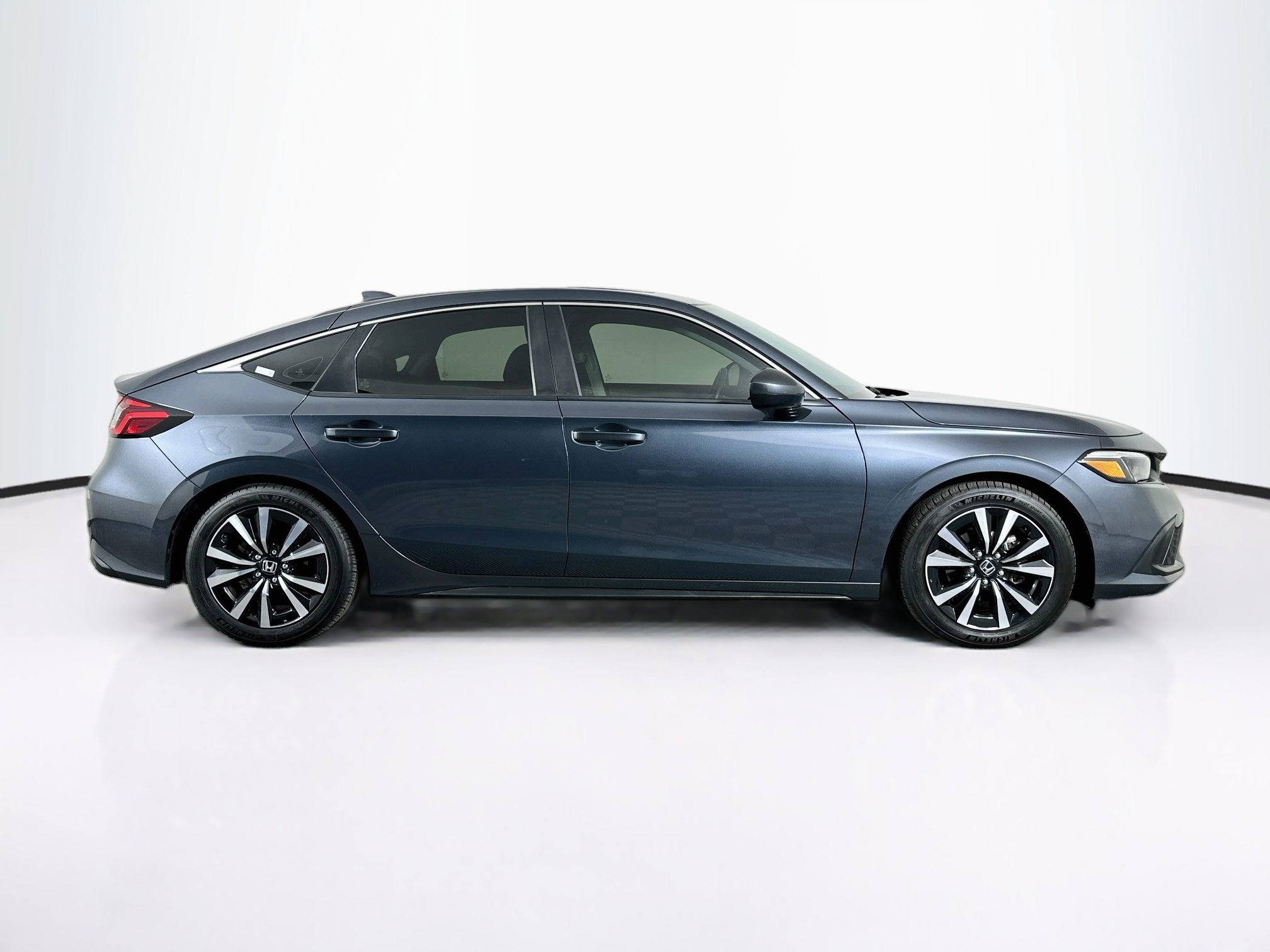 Used 2024 Honda Civic EX-L image 10