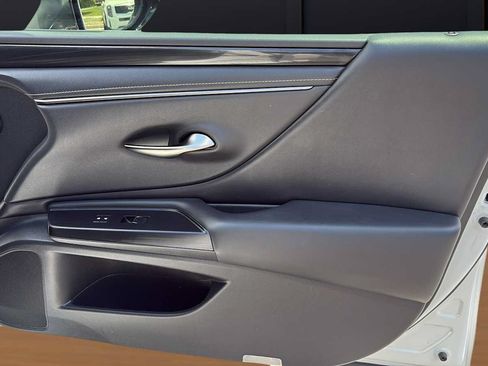 Used 2021 Lexus ES 350 w/ Accessory Package FWD image 28
