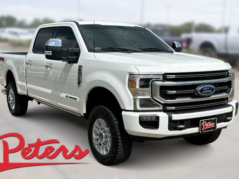 Used 2022 Ford F250 Platinum w/ FX4 Off-Road Package AWD/4WD image 1