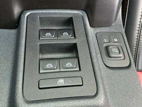 Used 2025 Ford Bronco Raptor AWD/4WD image 28