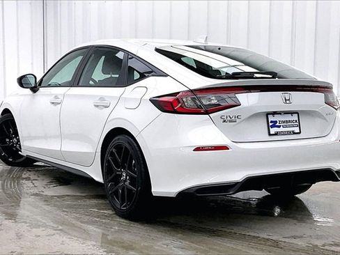 Certified 2025 Honda Civic Sport image 11