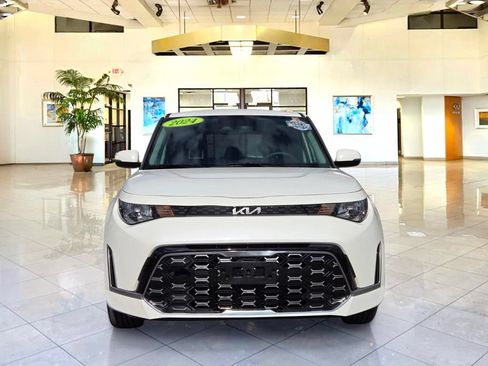 Used 2024 Kia Soul GT-Line FWD image 2