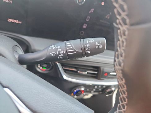 Used 2025 Buick Encore GX Preferred AWD/4WD image 15